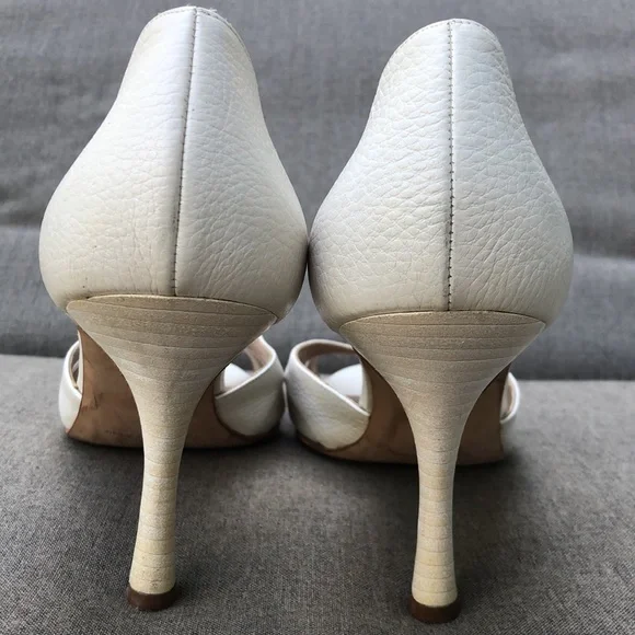 Manolo Blahnik Cream Strappy Heels - Picture 4 of 9
